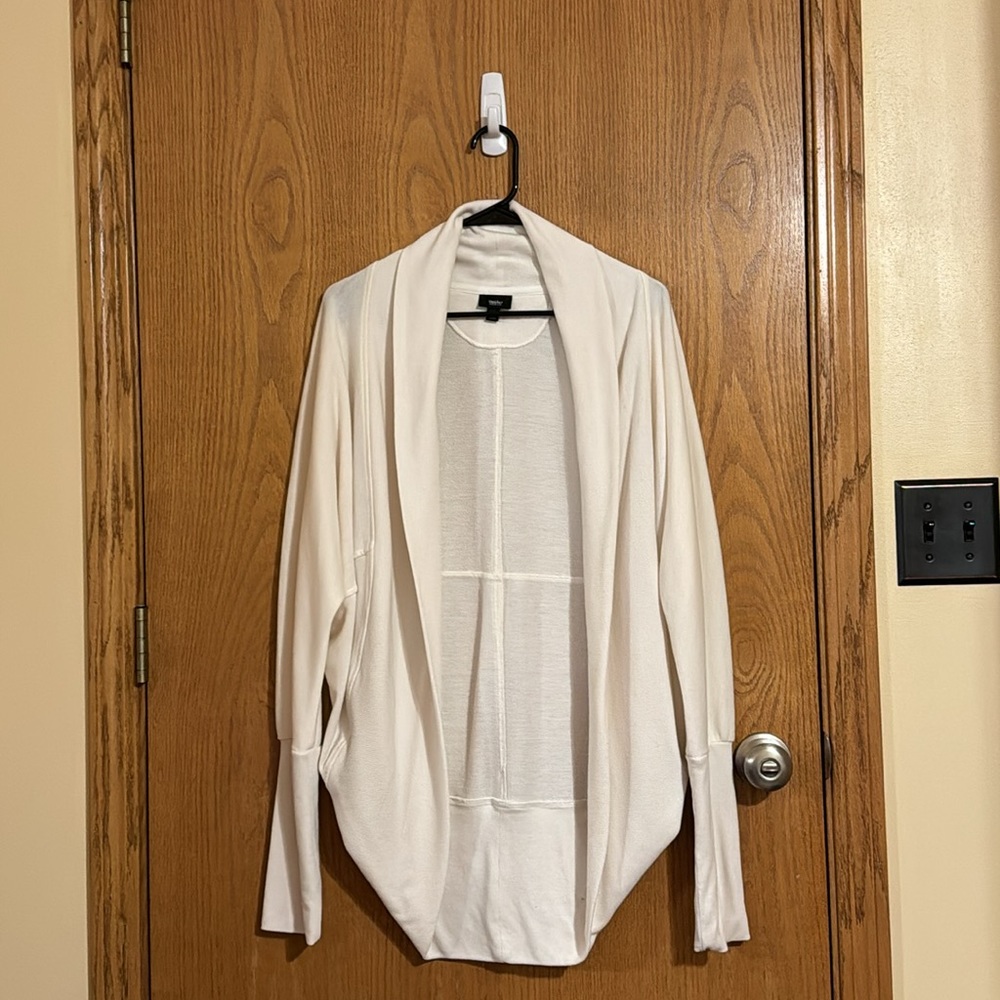 Women’s Cardigan - Picture 2 of 5